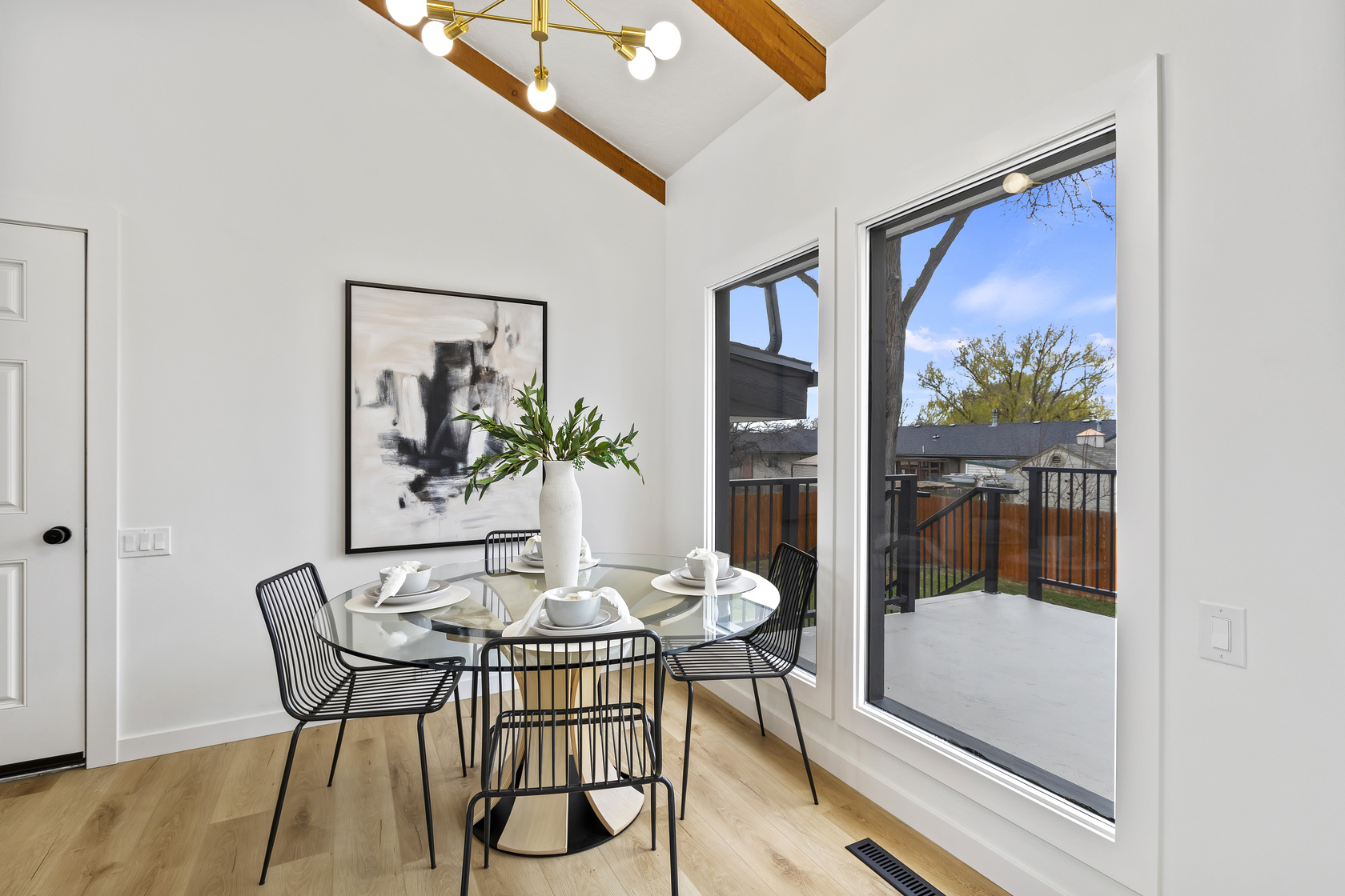 15-019_Dining Area
