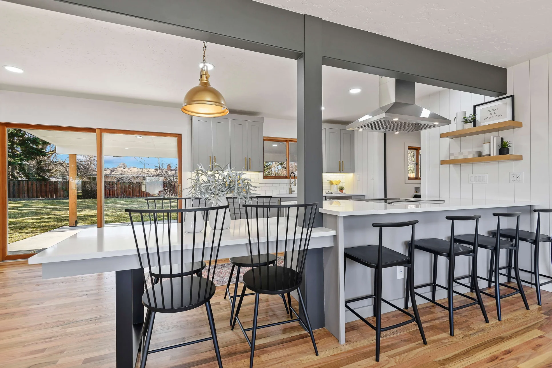 012_Kitchen_resized